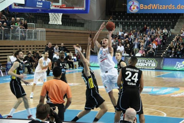 25-rueckrunde-12-13_dus_vs_essen