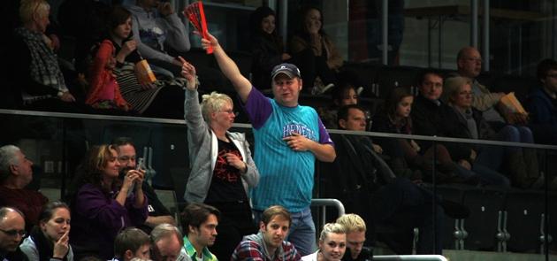 FANS machen PARTY FANS machen PARTY