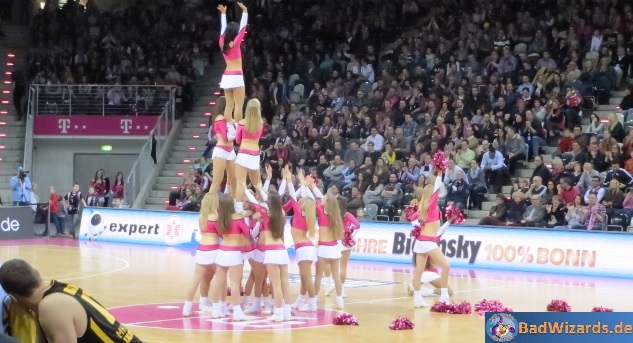Cheerleader der Baskets Bonn (Leider nich Sensationals aus Basketball in Düsseldorf)