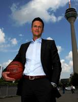 Claudio Di Padova Claudio Di Padova Geschäftsführer der GIANTS 08-10 (Basketball in Düsseldorf)